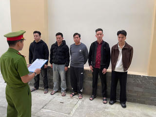 Đà Nẵng: Bắt 5 đối tượng cho vay lãi nặng