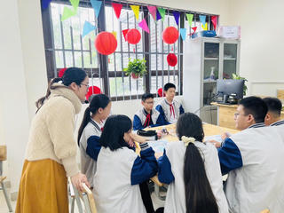 Hướng mới trong thu hút giáo viên