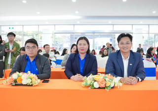 Hơn 300 học sinh sôi nổi tranh tài tại sân chơi AI & Robotics của FPT School Hải Phòng