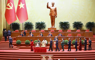 10 Ủy viên Bộ Chính trị khóa XIII tái đắc cử Ban Chấp hành Trung ương khóa XIV