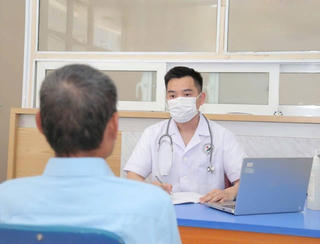 Dân số già hóa nhanh, thiếu nhân lực chăm sóc