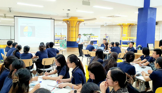 Chuyển đổi số và ứng dụng trí tuệ nhân tạo trong giảng dạy: Từ yêu cầu công nghệ
đến tái cấu trúc giáo dục