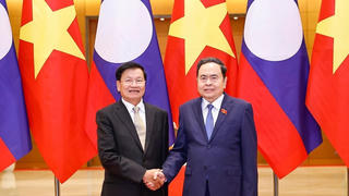Chủ tịch Quốc hội Trần Thanh Mẫn hội kiến Tổng Bí thư, Chủ tịch nước Lào