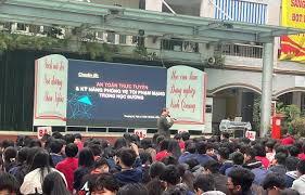 Công an TP Hà Nội: Tuyên truyền kỹ năng phòng vệ tội phạm mạng trong học đường