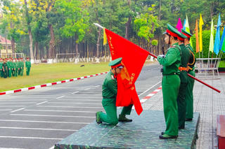 Các đơn vị Quân khu 7 tiễn quân nhân hoàn thành nghĩa vụ quân sự