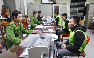 Khởi tố nhóm đối tượng chiếm đoạt quyền sử dụng tài khoản mạng xã hội, lừa đảo khoảng 50 tỷ đồng