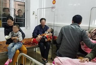 Hà Tĩnh: Nghi nổ bình gas khiến 2 bố con thương vong