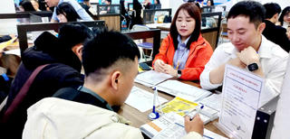 Thị trường lao động năm 2026: Doanh nghiệp trả lương “khủng” nhằm thu hút nhân lực