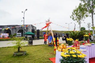 Lễ thượng cây nêu tại di sản thế giới Thành nhà Hồ