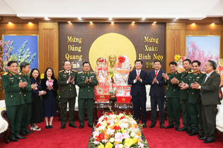 Bộ Tư lệnh Quân khu 7 thăm, chúc Tết tỉnh Lâm Đồng