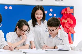 Tết gõ cửa, học sinh cuối cấp vẫn lo “chạy nước rút”