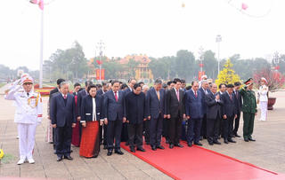 Lãnh đạo Đảng, Nhà nước vào Lăng viếng Bác nhân dịp Tết Nguyên đán Bính Ngọ