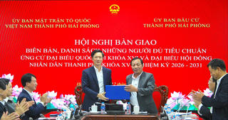 Hải Phòng: Bàn giao danh sách 163 người ứng cử đại biểu Quốc hội, HĐND thành phố