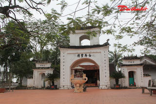 Tết về, thăm đền Bạch Mã - nghe kể chuyện xưa