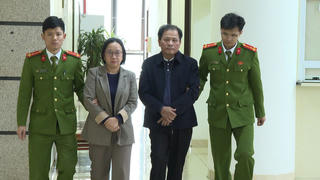 Bắt 2 Giám đốc Công ty xe điện trốn thuế gần 1 tỷ đồng