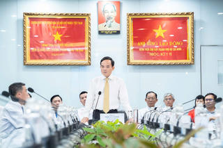 Lãnh đạo TP Hồ Chí Minh chúc Tết các lực lượng 'trực chiến' phục vụ Tết Bính Ngọ 2026