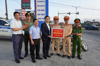 Chủ tịch UBND tỉnh Quảng Ngãi kiểm tra đảm bảo giao thông dịp sau Tết