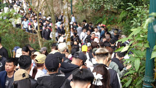 Khách về Yên Tử tăng gấp đôi