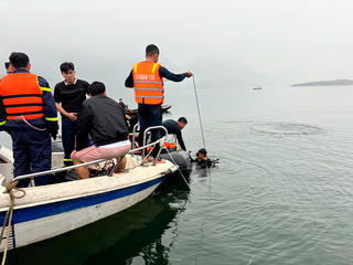 Chủ tịch UBND tỉnh Lào Cai: Khẩn trương khắc phục vụ chìm tàu khách trên hồ Thác Bà