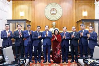 Chủ tịch Quốc hội Trần Thanh Mẫn thăm và chúc Tết UBTƯ MTTQ Việt Nam