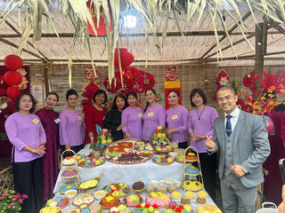 Làng Xôi trăm tuổi vào hội