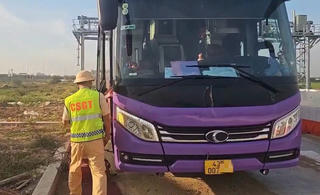 Xử phạt nghiêm xe khách chở quá số người quy định trên cao tốc