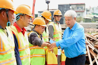 Nhiều hoạt động chăm lo thiết thực cho người nghèo của Công đoàn TP Hồ Chí Minh