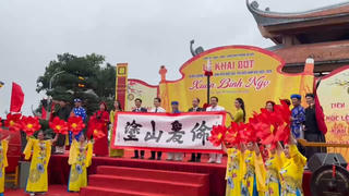 Khai bút tại ngọn tháp nghìn năm tuổi ở Hải Phòng