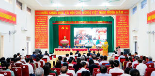 Giám đốc Học viện Chính trị Quốc gia Hồ Chí Minh tiếp xúc cử tri, vận động bầu cử tại Nghệ An