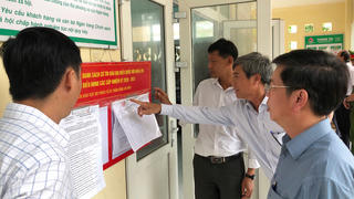 Quảng Ngãi: Đặc khu Lý Sơn kiểm tra niêm yết danh sách bầu cử