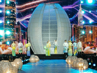 Khai mạc Lễ hội Áo dài TP Hồ Chí Minh lần thứ 12: “Sợi tơ vàng son - Dệt nên khát vọng"