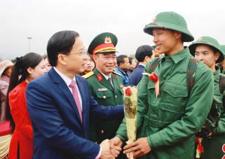 Sơn La tiễn quân lên đường nhập ngũ