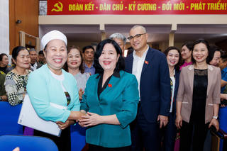 Mọi chủ trương, chính sách phải xuất phát từ nguyện vọng, quyền, lợi ích hợp pháp, chính đáng và hạnh phúc của nhân dân