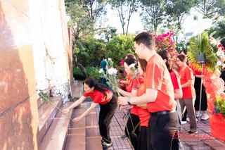 TP Hồ Chí Minh: Ứng viên ĐBQH và HĐND dâng hương, dâng hoa tại Di tích Kho bom Phú Thọ