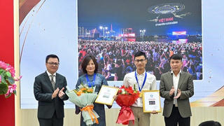 Vinh danh 22 tác phẩm xuất sắc cuộc thi ảnh 'Việt Nam trên hành trình đổi mới'