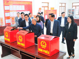 Đoàn công tác Bộ Nội vụ kiểm tra công tác chuẩn bị bầu cử tại Lạng Sơn