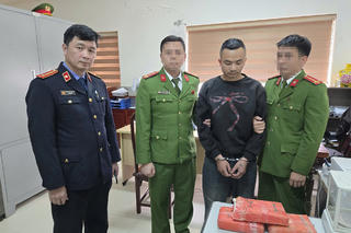 Nghệ An: Bắt 3 đối tượng trong đường dây mua bán trái phép chất ma túy