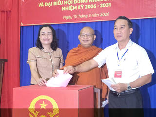 Cử tri Cà Mau nô nức đi bầu cử