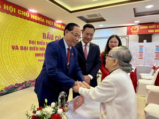 Phó Chủ tịch Quốc hội Trần Quang Phương kiểm tra bầu cử tại Đà Nẵng