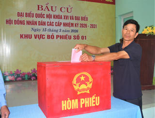 Ngày hội bầu cử trên xã đảo Tam Hải