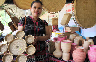 Người Cơ Tu làm du lịch xanh