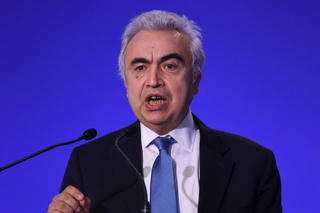 IEA có thể xả thêm kho dự trữ dầu chiến lược để ứng phó gián đoạn nguồn cung