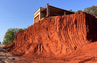 Xin lỗi phải đi cùng trách nhiệm