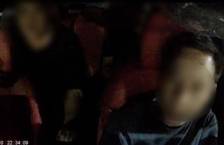 Người yếu thế chịu thiệt