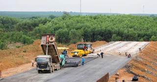 Tăng cường giải pháp quản lý, bình ổn giá vật liệu, tháo gỡ khó khăn cho các công trình giao thông