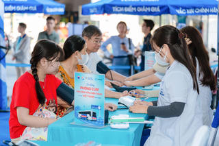 Long Châu cùng Abbott triển khai tiêm cúm miễn phí cho người dân miền Trung, mở rộng chuỗi chương trình phòng bệnh cho cộng đồng