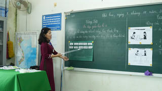 Đề xuất quy định về nhà giáo hợp đồng toàn thời gian sau khi nghỉ hưu