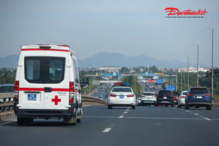Cần nhường đường cho xe ưu tiên làm nhiệm vụ đúng cách để tránh bị xử phạt