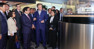 Thủ tướng đề nghị phía Nga hợp tác, hỗ trợ xây dựng hệ thống tàu điện ngầm