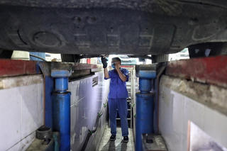 Cục Đăng kiểm: Không có cơ sở chấp thuận đề xuất “đạp nửa ga” khi kiểm định khí thải xe diesel